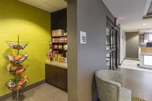 thumbnail: Snack bar