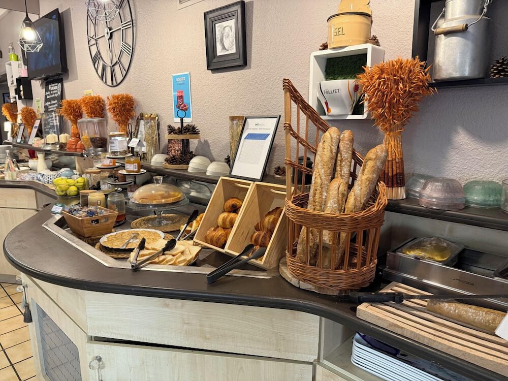 Breakfast area