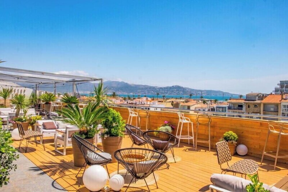 Rooftop terrace