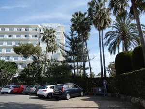 thumbnail: Exterior