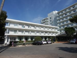 thumbnail: Front of property