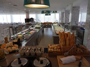 thumbnail: Restaurant