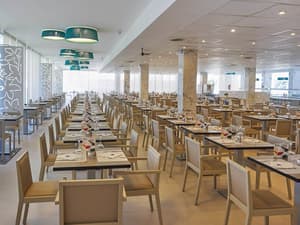 thumbnail: Breakfast area