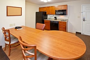 thumbnail: In-room dining