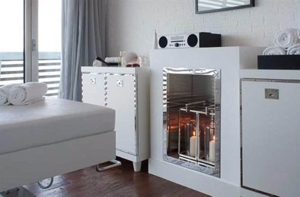 Treatment room