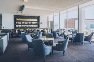 thumbnail: Bar (on property)