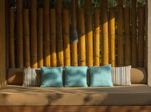 thumbnail: Outdoor dining