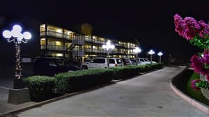 thumbnail: Exterior