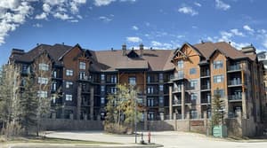 thumbnail: Exterior