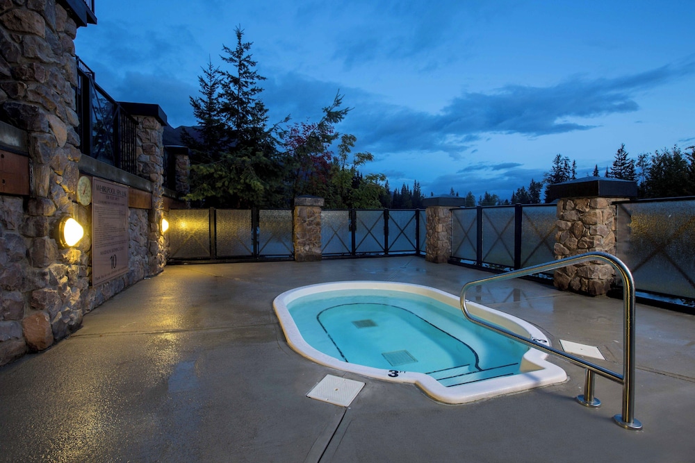 Jetted tub