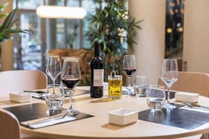 thumbnail: Restaurant