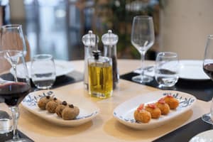 thumbnail: Restaurant