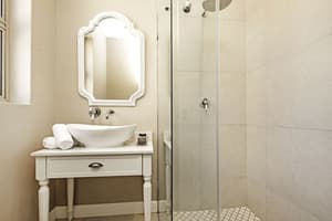 thumbnail: In-room dining