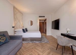 thumbnail: Room