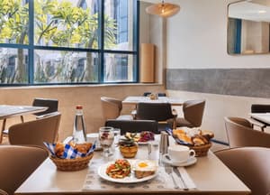 thumbnail: Restaurant