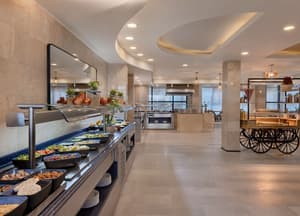 thumbnail: Restaurant