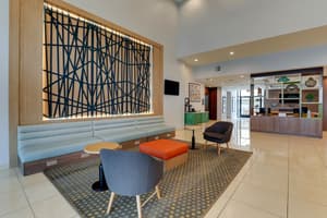 thumbnail: Lobby sitting area