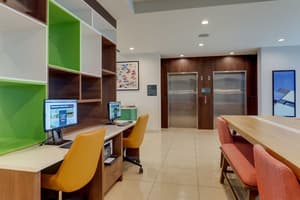 thumbnail: Business center