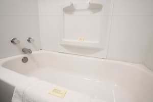 thumbnail: Deep soaking bathtub