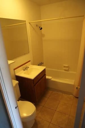 thumbnail: Deep soaking bathtub