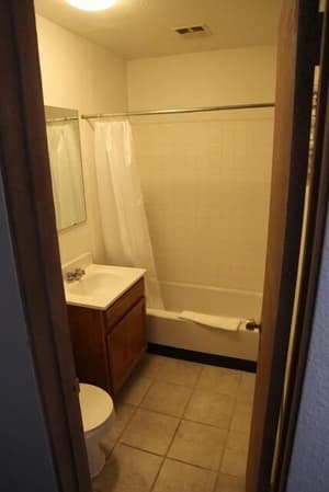 thumbnail: Deep soaking bathtub