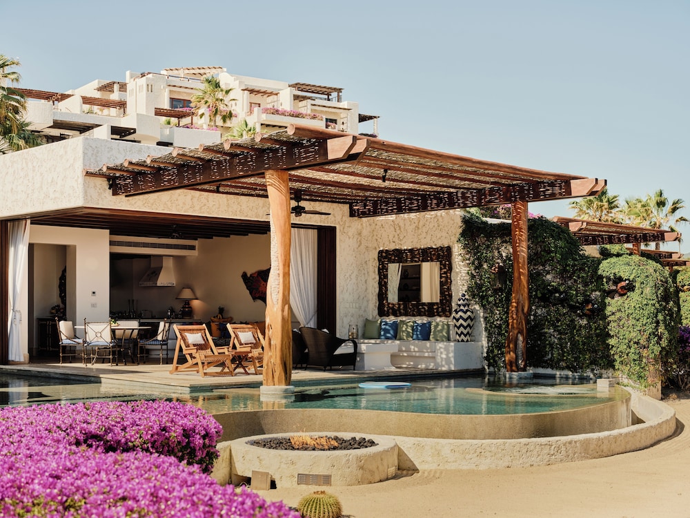 Private pool