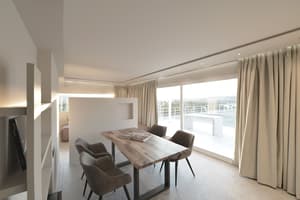 thumbnail: In-room dining