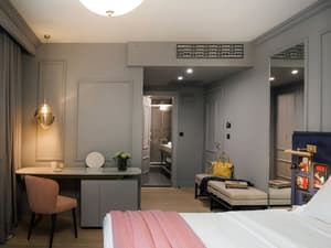 thumbnail: Room