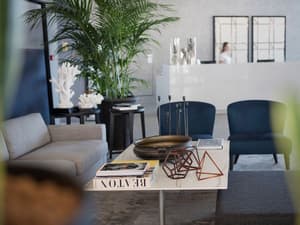 thumbnail: Lobby sitting area