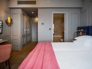 thumbnail: Room