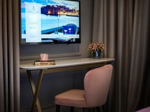 thumbnail: Room amenity