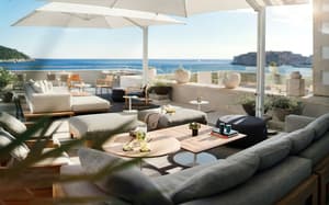 thumbnail: Bar (on property)