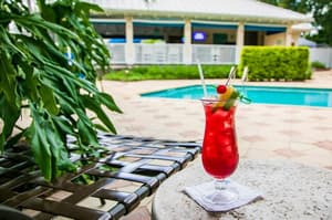 thumbnail: Poolside bar