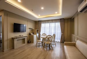 thumbnail: Living area