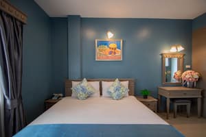thumbnail: Room