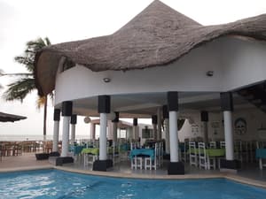 thumbnail: Poolside bar