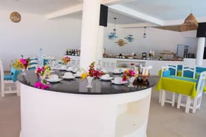 thumbnail: Restaurant