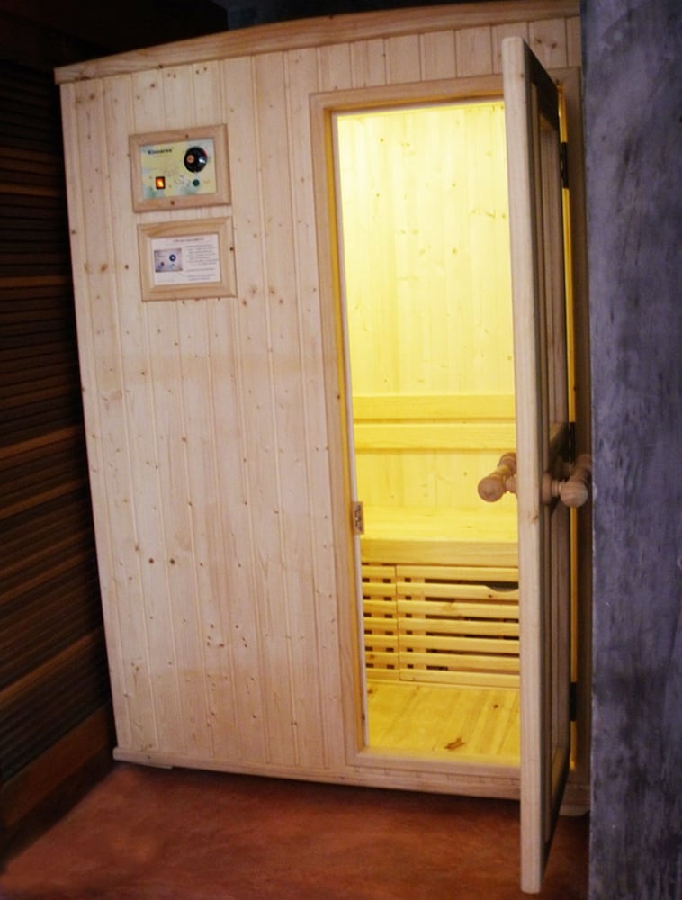 Steam room