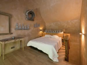 thumbnail: Room amenity