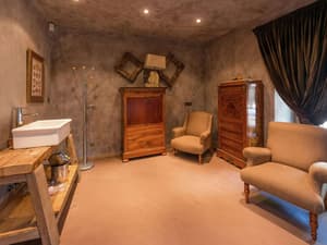 thumbnail: Room amenity