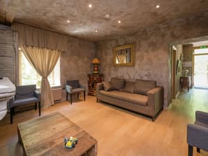 thumbnail: Living room