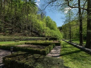 thumbnail: Garden