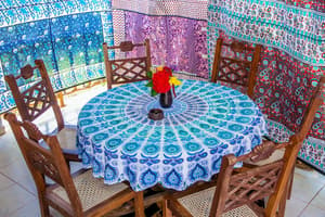 thumbnail: Breakfast area