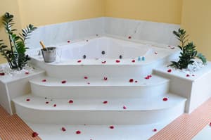 thumbnail: Jetted tub