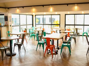 thumbnail: Restaurant