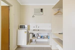 thumbnail: In-room dining