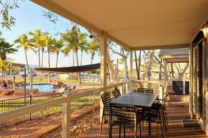 thumbnail: Front of property