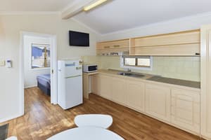 thumbnail: Private kitchenette