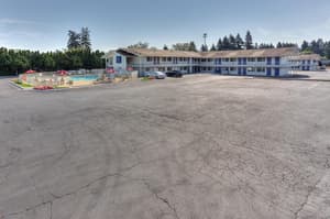 thumbnail: Exterior