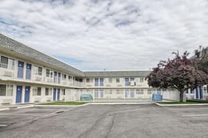 thumbnail: Exterior